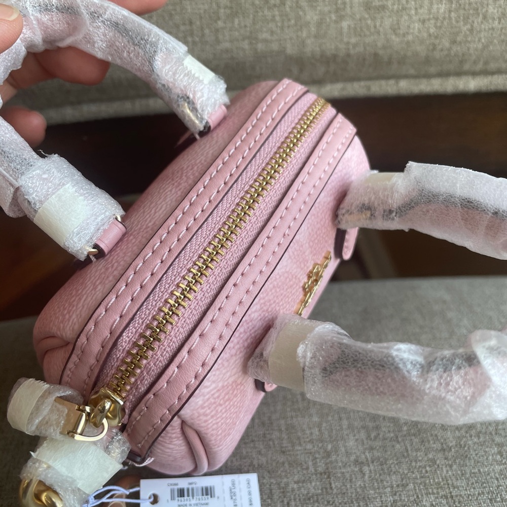 NWT!COACH MINI ROWAN BAG CHARM IN SIGNATURE(COACH CX068)POWDER PINK fastshipping - Picture 3 of 5